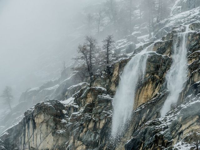 Feb 02 gran-paradiso-unterthiner-snow_88101_990x742