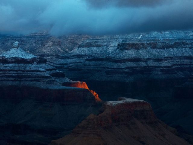 Mar 6 grand-canyon-dawn-light_88859_990x742