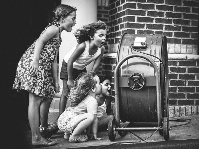 May 4 girls-fan-summer_89918_990x742