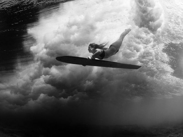 May 8 surfing-underwater-waves_89924_990x742